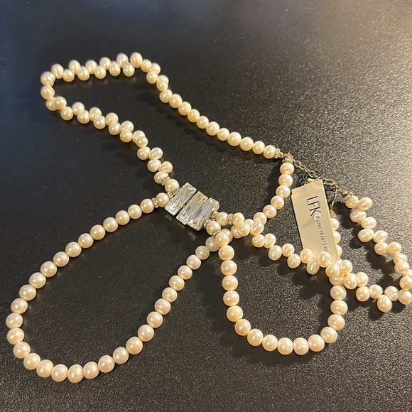 NWT pearl necklace! - Picture 7 of 7